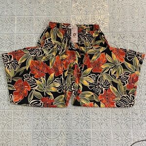 Panama Jack NWT Vibrant Leaf Print Wide Leg Pants Size Medium Spring Vacation
